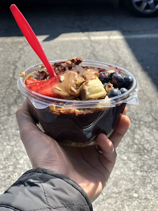 Shimmy’s Açaí Picture 2