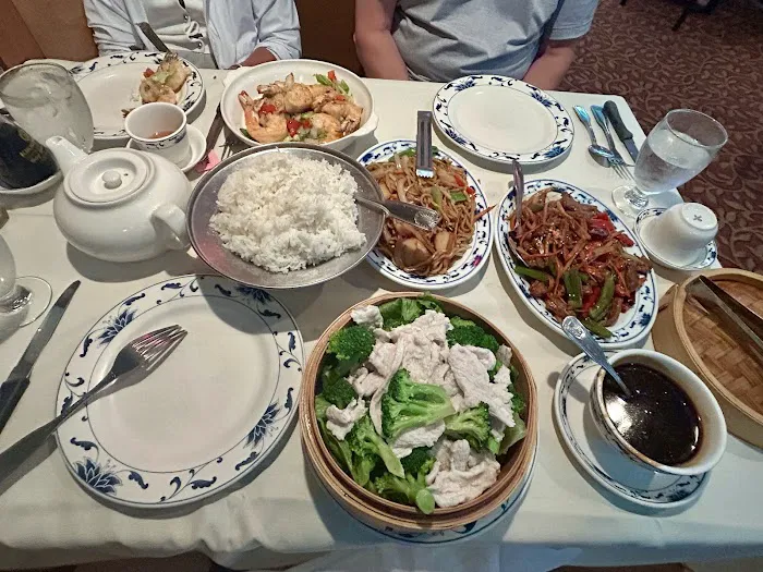 Golden House Picture 7