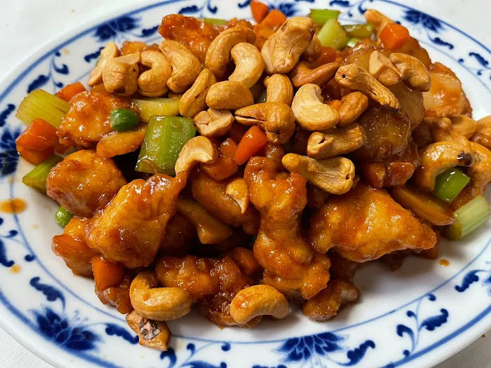 Golden House Picture 10