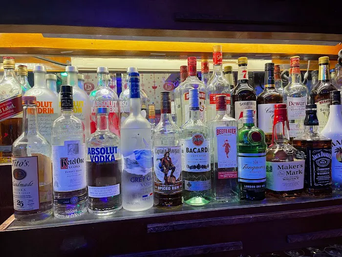 Golden House Picture 2