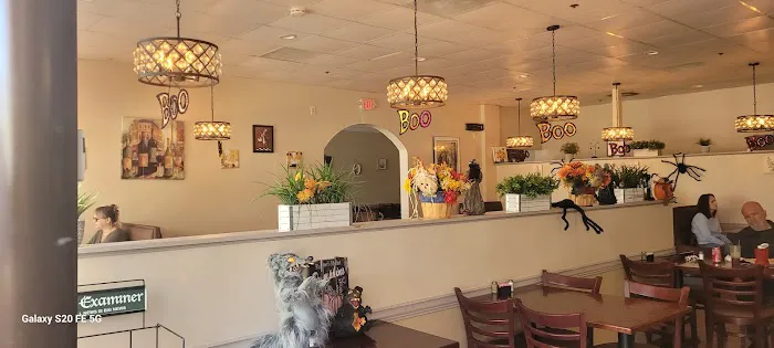 Hill Blvd Diner Picture 6