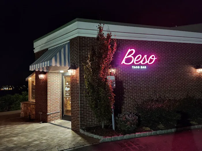 Beso Taco Bar Picture 10