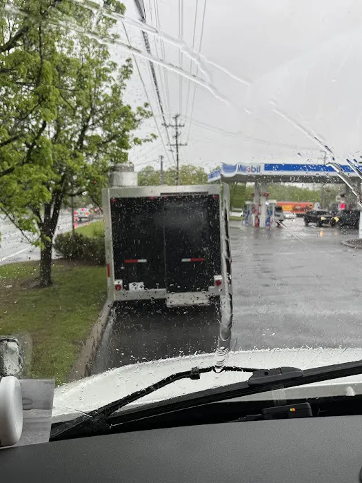 Halal Food Truck Picture 1