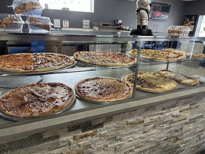 Eddie's Gourmet Pizza Picture 7