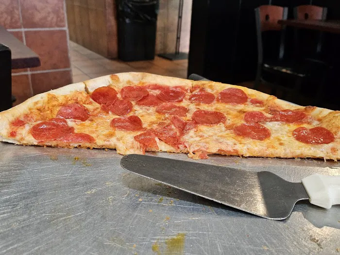 Leo's Italian Restaurant & Pizzeria Newburgh Picture 6