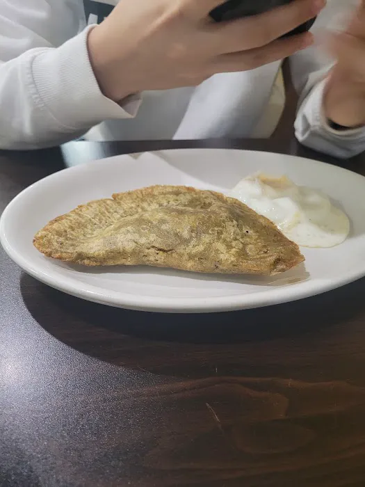 Mely & Mar Restaurant Picture 1