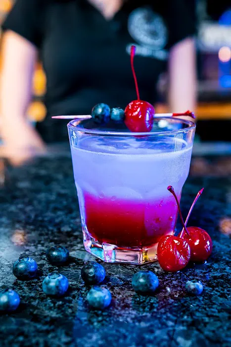 Cozy Bar & Grill Picture 3