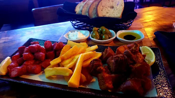 Matuto Bar & Grill Picture 7