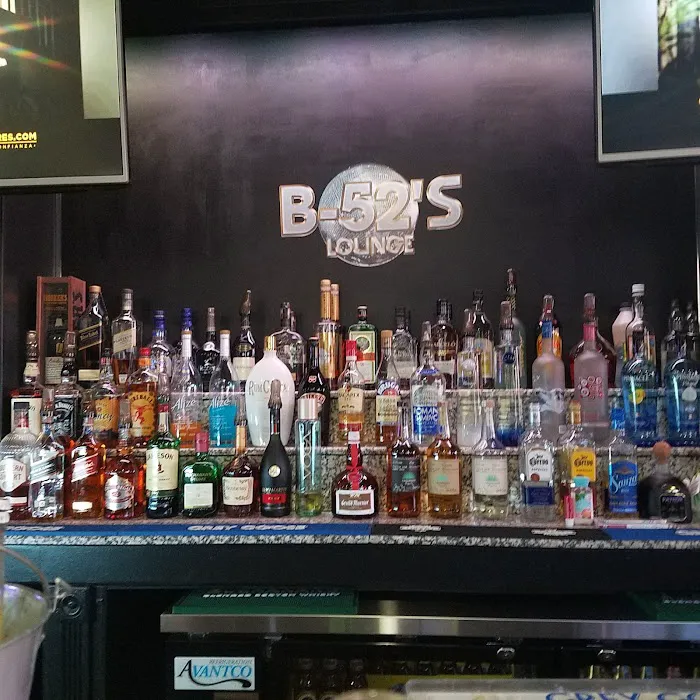 B-52's Lounge & Restaurant Picture 4