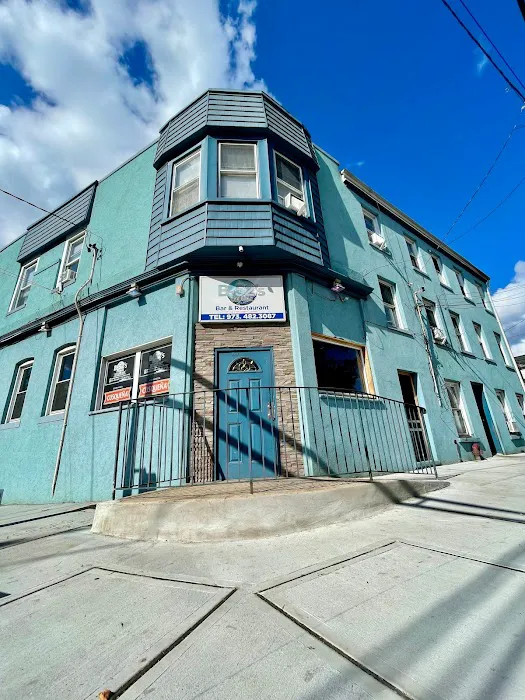 B-52's Lounge & Restaurant Picture 10