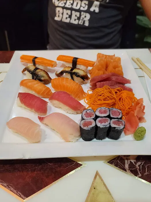 New Chinatown Restaurant Picture 8