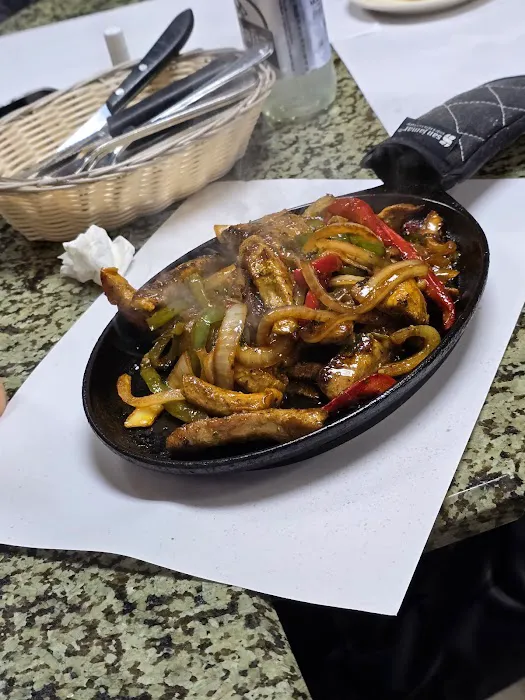 Antojos Colombianos Restaurant & Bakery Picture 5