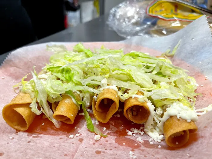 Taqueria los dos carnales del chacarrón Picture 7