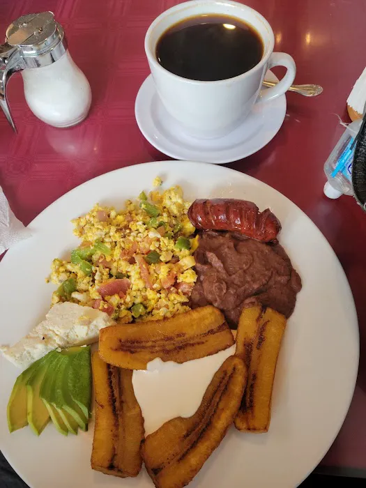 Ilobasco Restaurant Picture 6