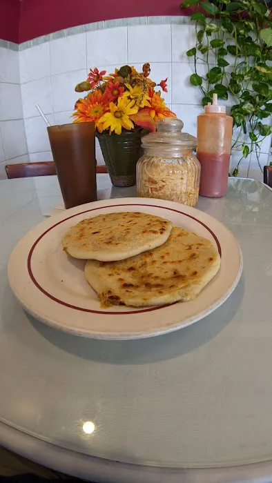 Ilobasco Restaurant Picture 3