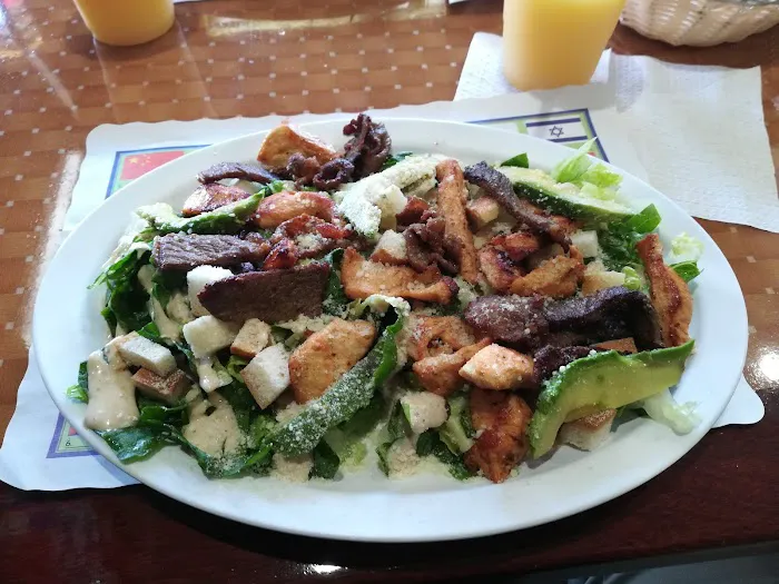 LYFE RESTAURANT AND LOUNGE Picture 7