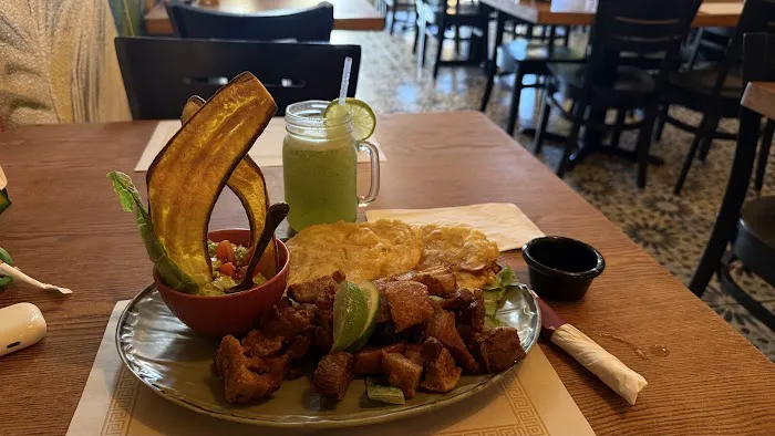 Brisas Elmora - Bakery & Restaurant Picture 1