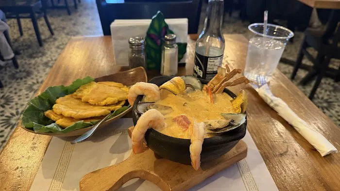 Brisas Elmora - Bakery & Restaurant Picture 3