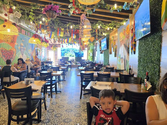 Brisas Elmora - Bakery & Restaurant Picture 9