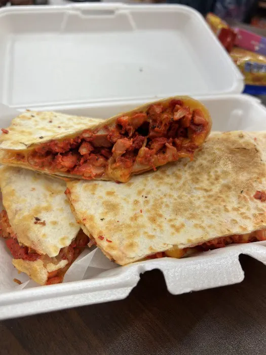 Halal n Spice Pizzeria Picture 1