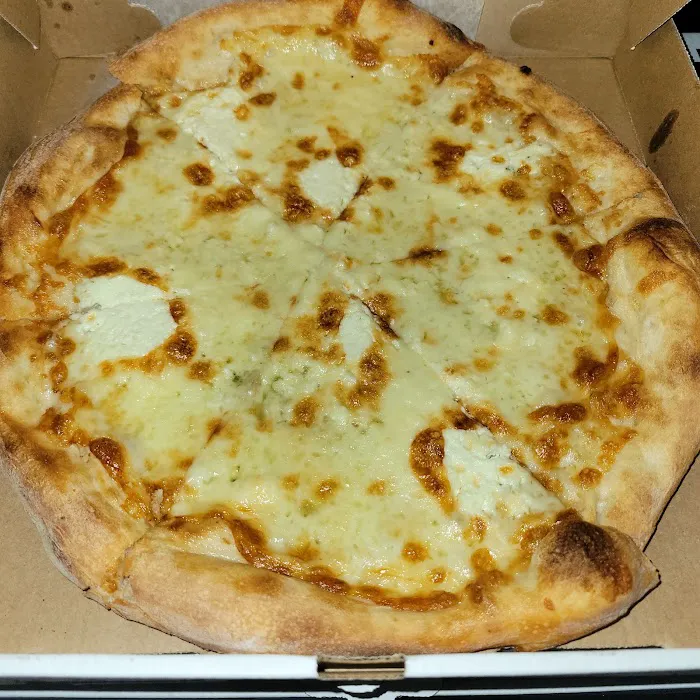 3 Brothers Pizza Cafe Picture 10