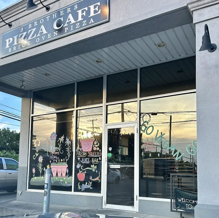 3 Brothers Pizza Cafe Picture 5