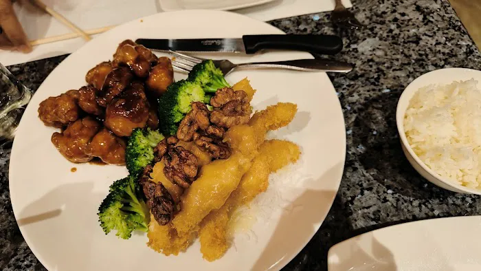 6 Elements Sushi-Asian Cuisine & Bar Picture 3