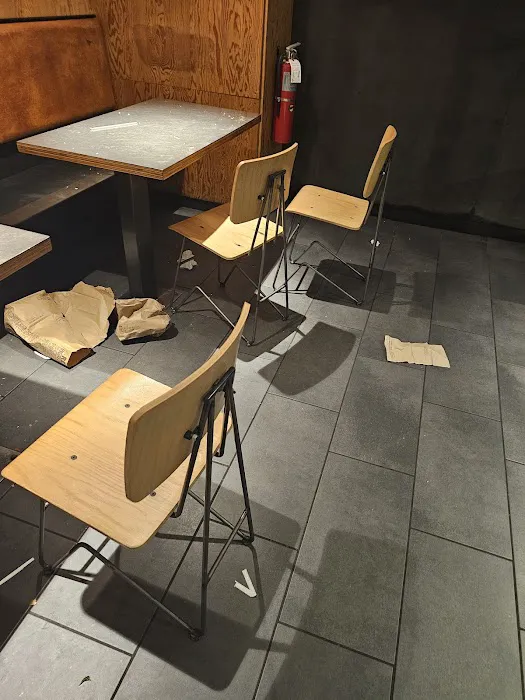 Chipotle Mexican Grill Picture 5