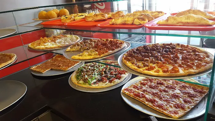 Little Cucina Pizzeria of South Merrick Picture 6