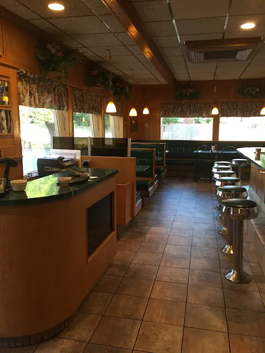 Johnny's Diner Picture 5