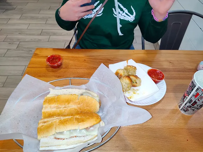 Pies On Stiles Picture 8