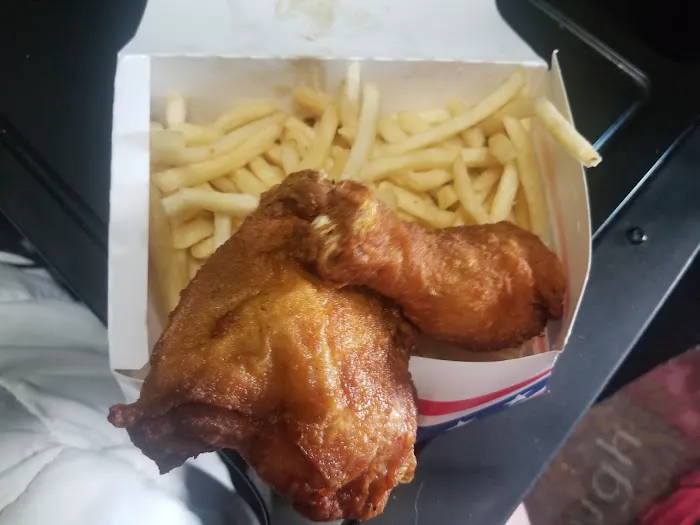 U.S Fried Chicken & Pizza Picture 3