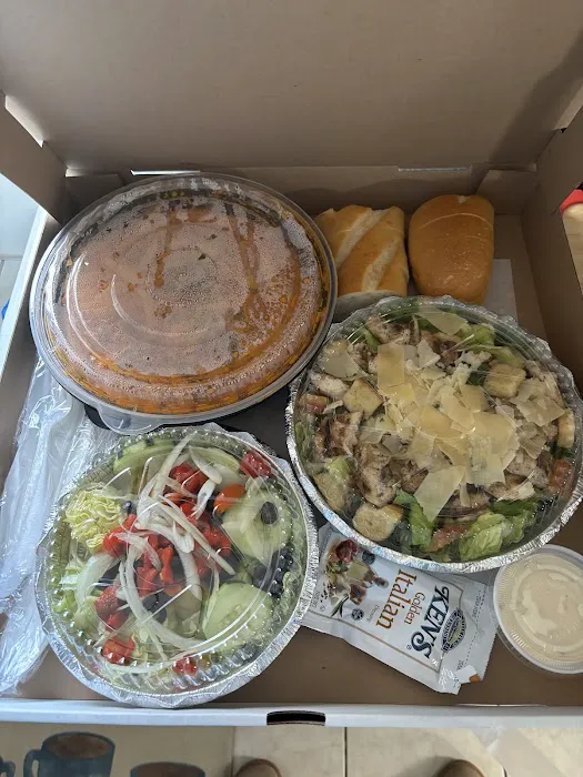 Plum Tomato Pizzeria & Restaurant Picture 1