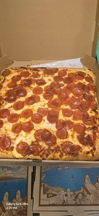 Stella's Pizza. Picture 10