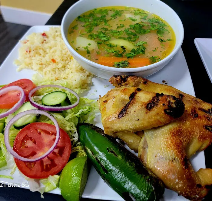 Pupuseria y Restaurante Adonay Picture 4