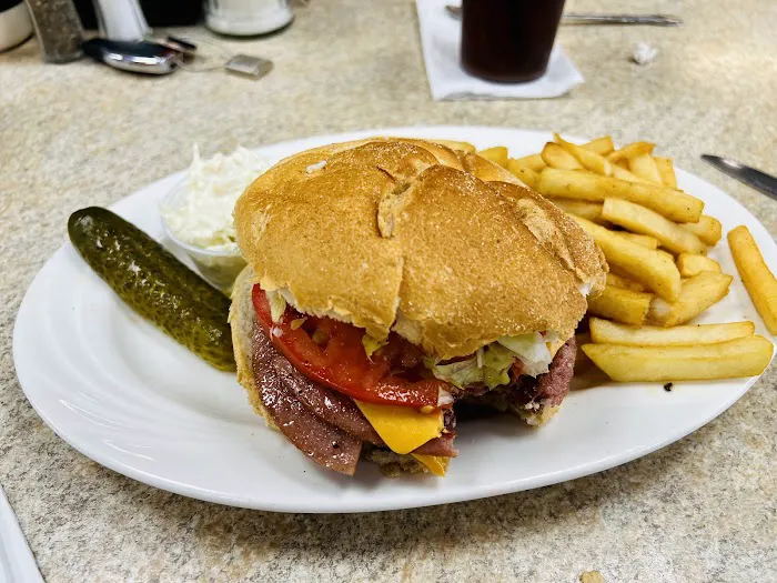 Colonial Restaurant Picture 10