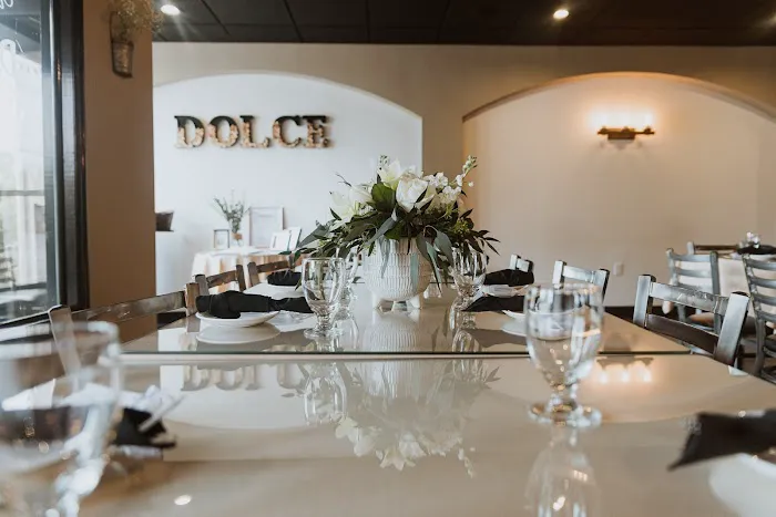 Dolce Pizzeria & Restaurant Picture 2