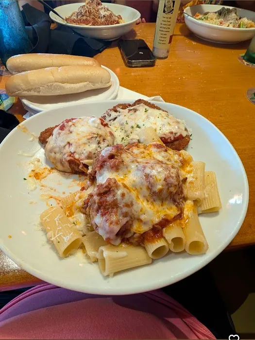 Olive Garden Italian Restaurant Picture 4