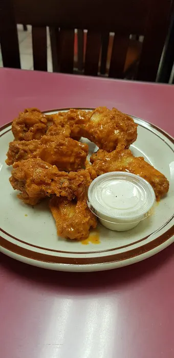 Nunzio's Pizzeria Picture 6