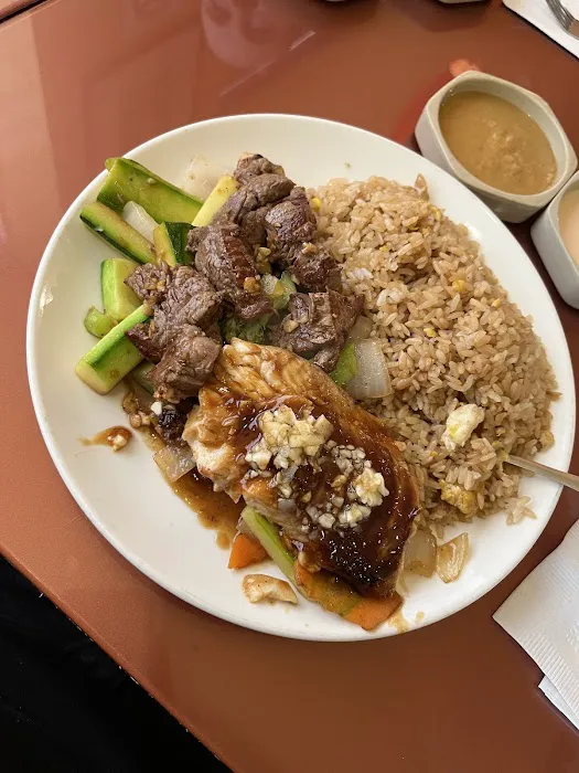 U-Yee Sushi & Hibachi Picture 3