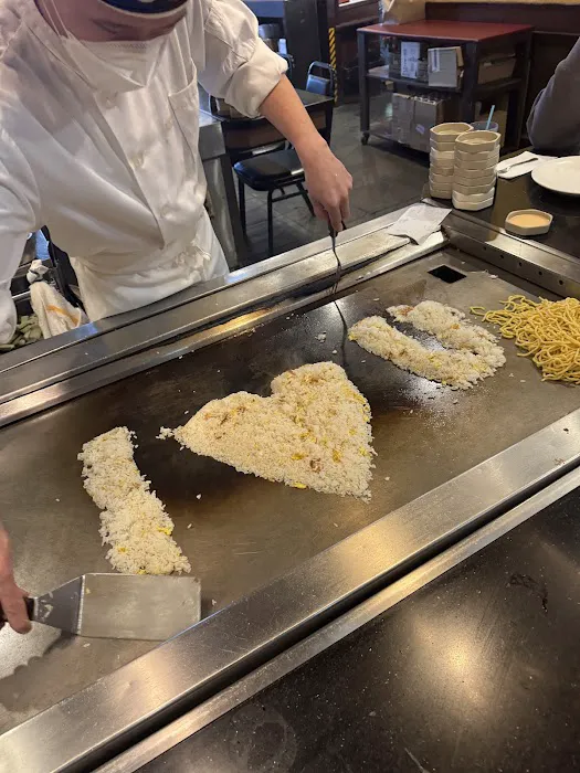 U-Yee Sushi & Hibachi Picture 8