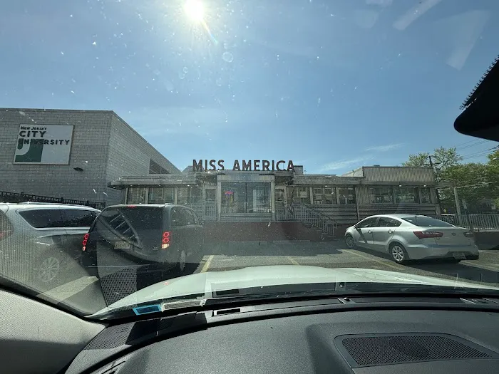 Miss America Diner Picture 5