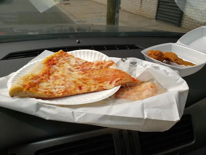 Georgio's Pizzeria Picture 5