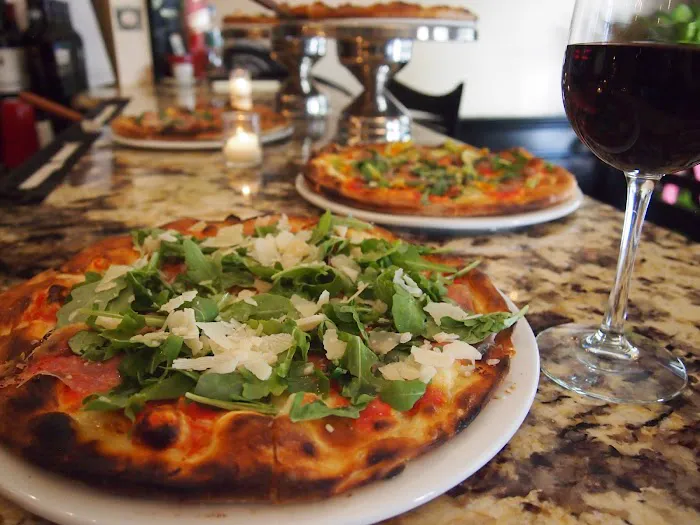 Deluca's Italian Restaurant Picture 5