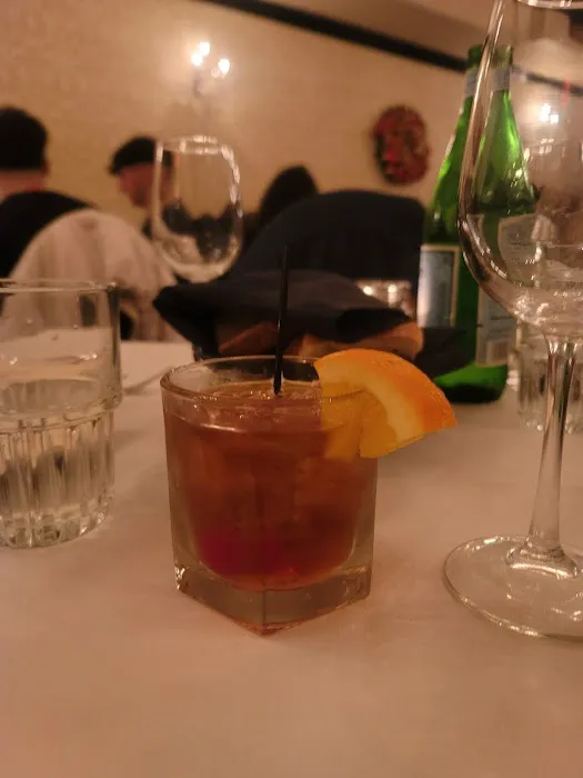 Deluca's Italian Restaurant Picture 6