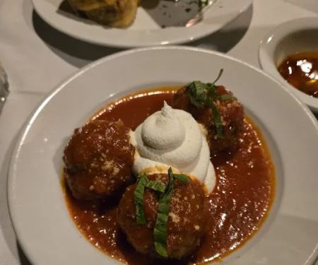 Deluca's Italian Restaurant