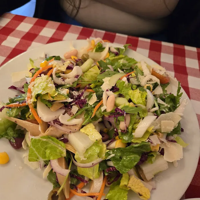 Rocky's Pizza Bar Picture 7