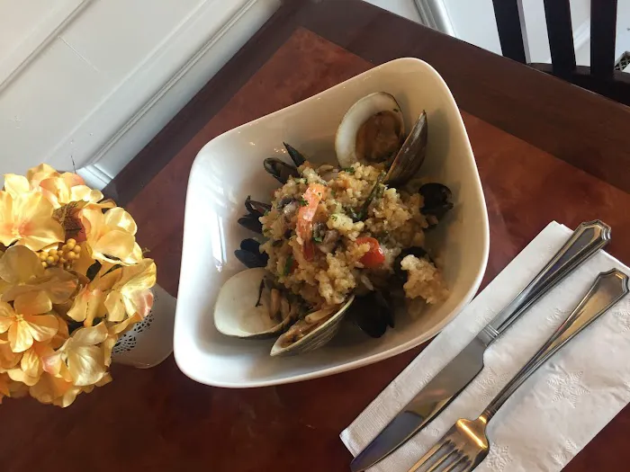 Gigi's Cafe & Keke's Pizzeria Picture 3