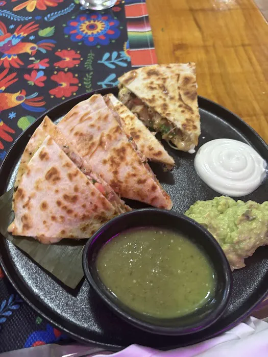 Tres Amigos Taqueria & Restaurant Picture 7