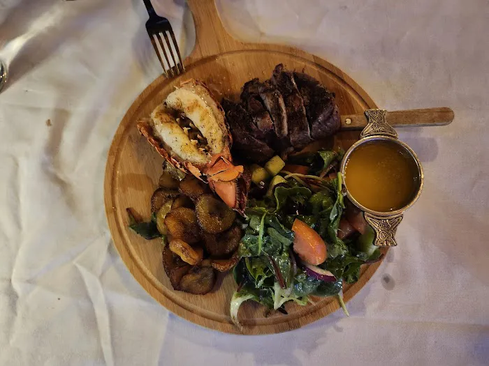 Paradise Island Picture 4